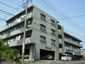 アラヤマンション外観写真