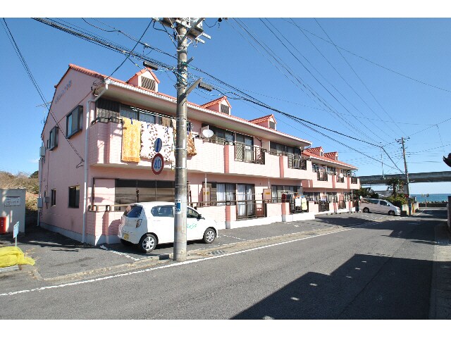 マリンハイツBの物件外観写真