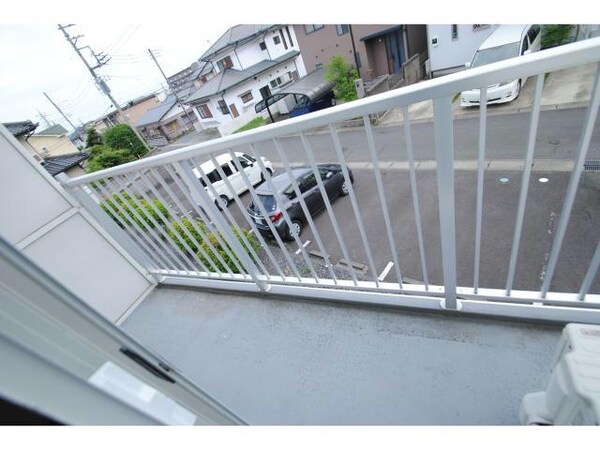 ベランダ・バルコニー(※別部屋につき現況優先)