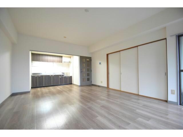 リビングダイニング