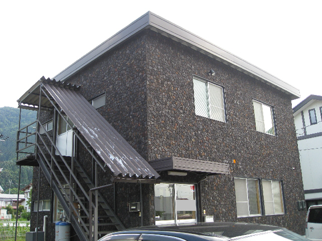 松波テナント