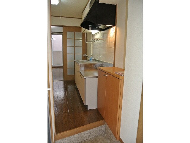 物件内観写真2　(玄関)