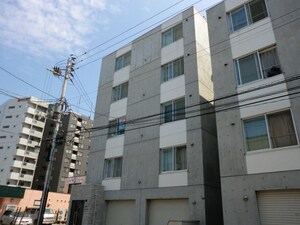ＡＫＴ月寒中央外観写真