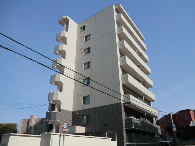 ベルリード福住の物件外観写真