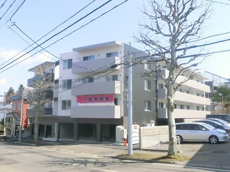 シェルム西岡外観写真