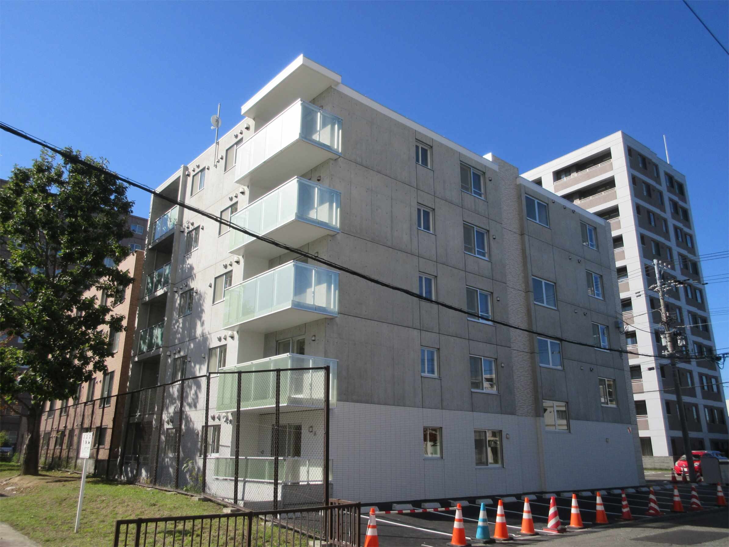 ＬＵＸＥＡＥＲ月寒東の物件外観写真