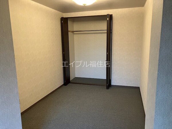 ベッドルーム