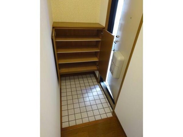 玄関回り(同タイプ　イメージ)
