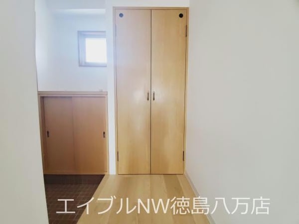 玄関回り