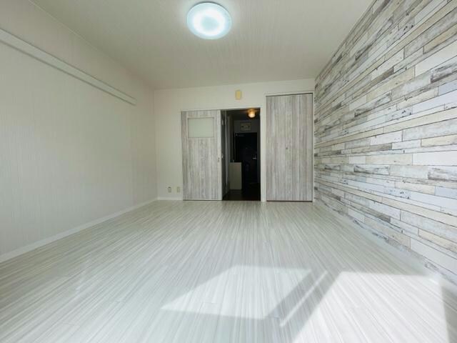 物件外観写真11　(307号室)