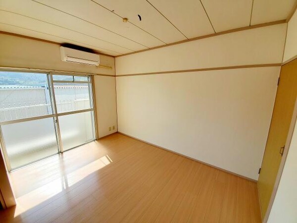 リビングダイニング