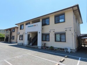 アパルタメント春秋外観写真