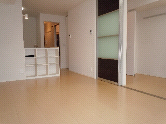 物件内観写真5　(ＬＤＫ～洋室)