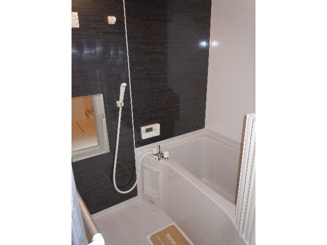 物件内観写真8　(浴室)