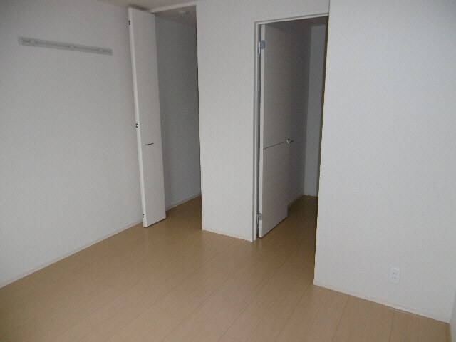 物件内観写真6　(洋室（203）)