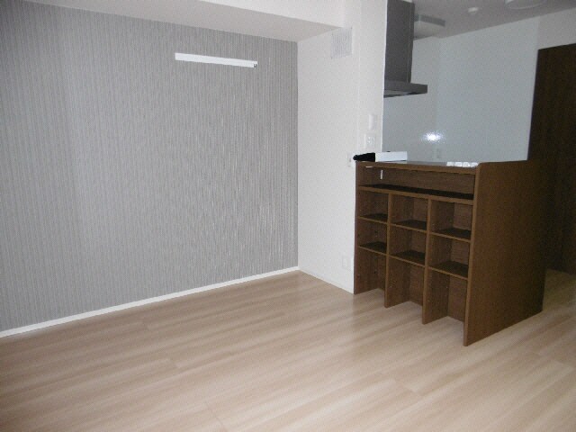 物件内観写真4　(ＬＤＫ（201）)