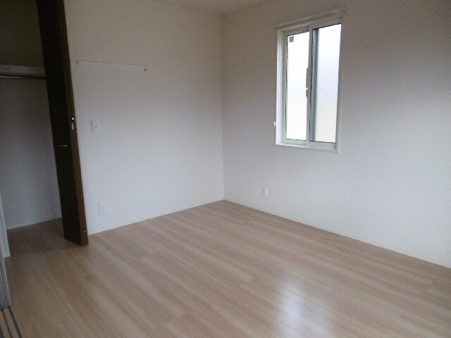 物件内観写真5　(洋室（201）)