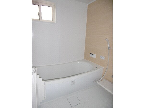 バス／シャワールーム等(浴室（201）)