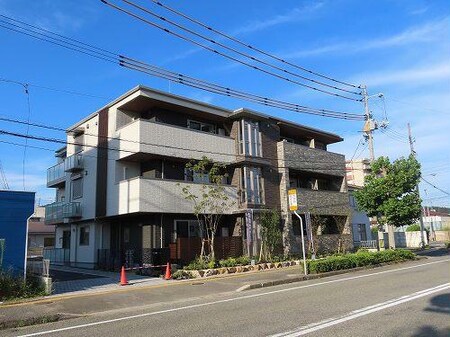 シャーメゾン　アリシア外観写真