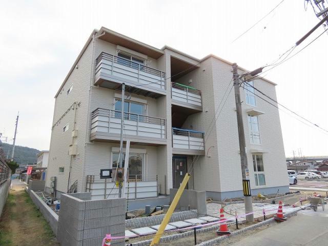シャーメゾンアルバス新山口