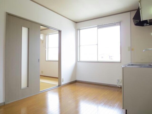 リビングダイニング