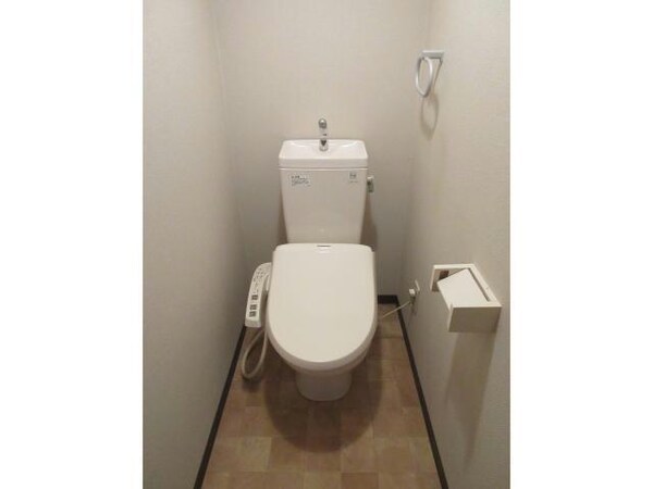 トイレ(※同タイプのお部屋です)