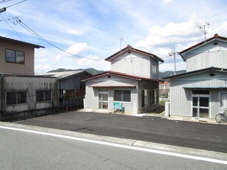 穴田貸家5号外観写真