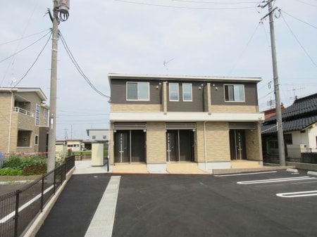 ｴﾄｰﾚ外観写真