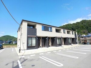 クローバーティアラＡ外観写真