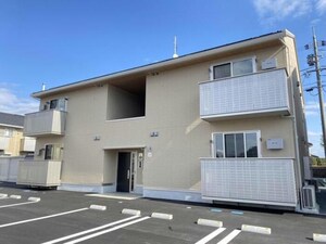 ルーナピェーナA棟外観写真