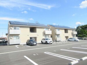 ルーナピェーナA棟外観写真