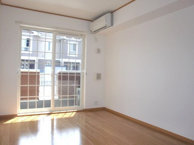 物件内観写真2　(ＬＤＫ)