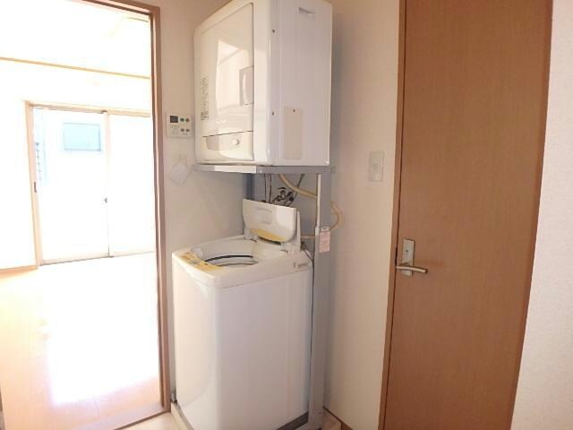 物件内観写真9　(洗濯機・乾燥機)