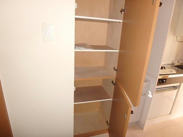 物件内観写真13　(下駄箱)