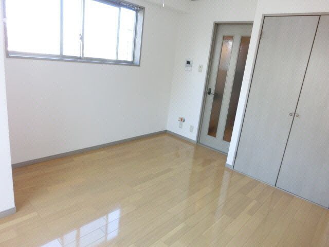 物件内観写真6　(洋室)