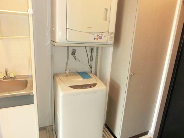 物件内観写真7　(洗濯機置場)