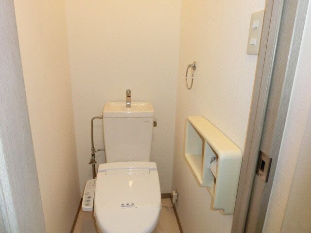 物件内観写真11　(トイレ)