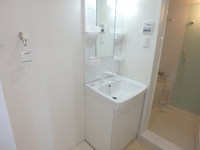 物件内観写真10　(洗面)