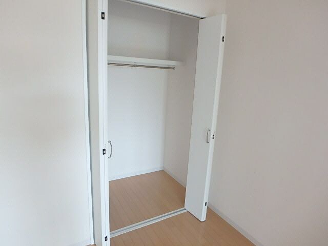 物件内観写真12　(クローゼット)