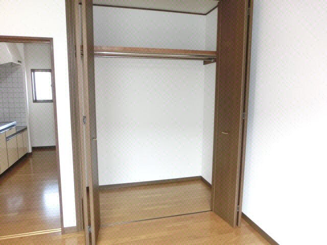 物件内観写真12　(クローゼット)
