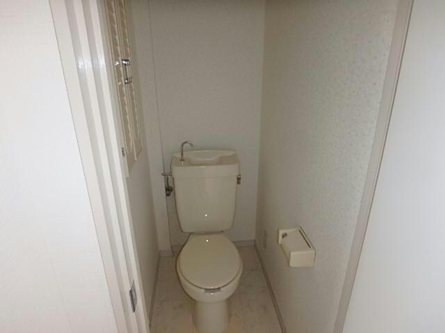 物件内観写真14　(トイレ)