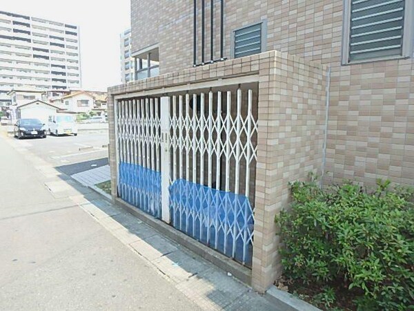 建物設備(ゴミ捨て場)
