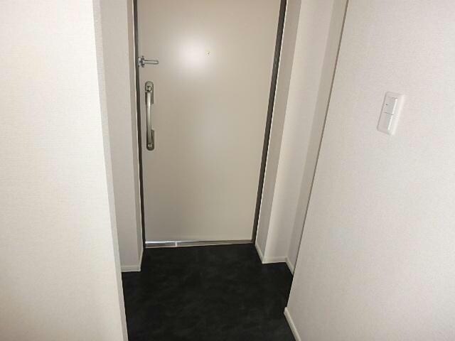 物件内観写真8　(玄関※同棟別室参考写真)