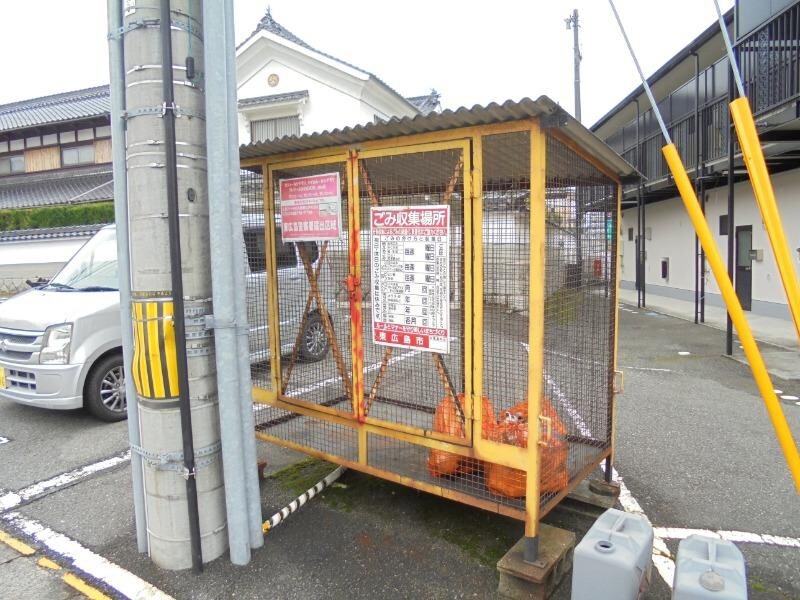 物件外観写真4　(ゴミステーション)