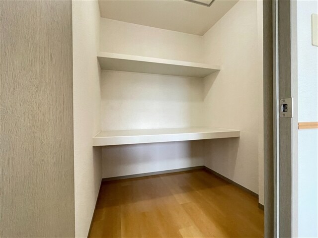 物件内観写真13　(クローゼット)