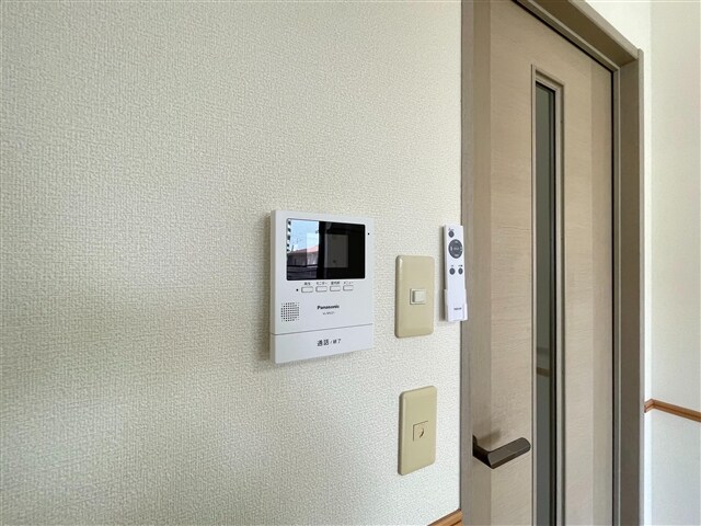 物件内観写真18　(TVモニターホン)