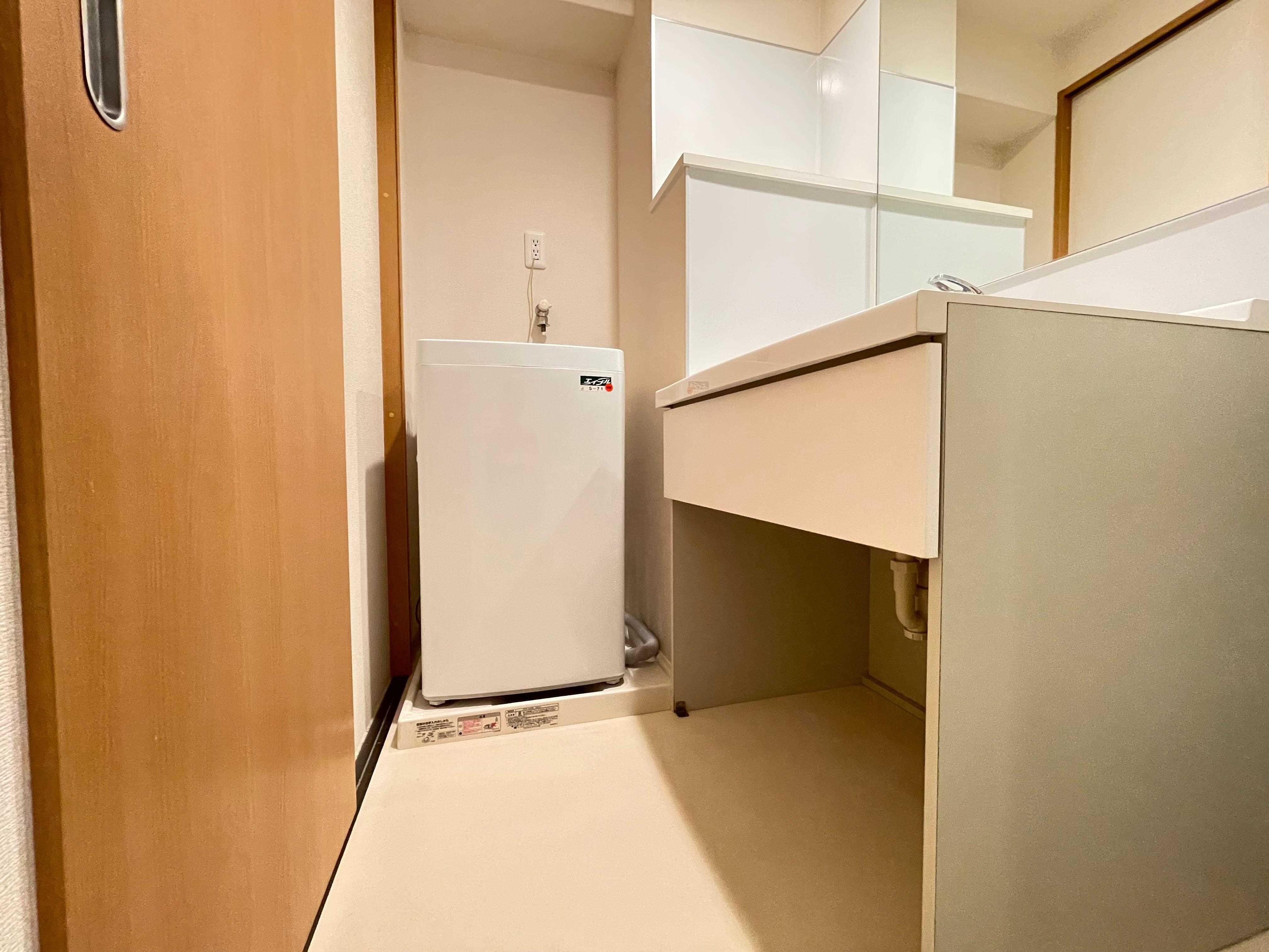 物件内観写真15　(室内洗濯機置場)