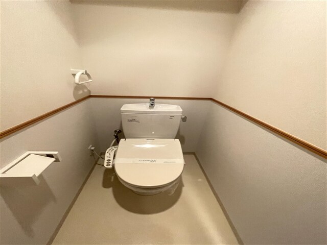 物件内観写真17　(トイレ)