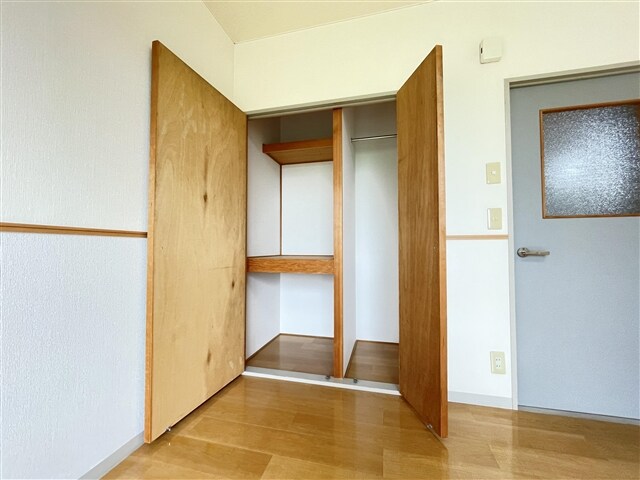 物件内観写真9　(クローゼット)