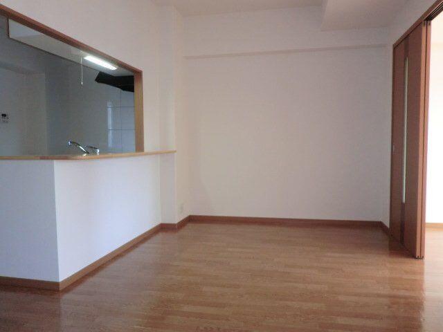 物件内観写真7　(リビング)